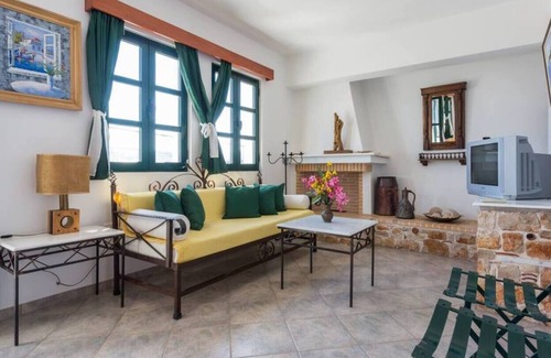 Votsi Apartment | Casa Milos Studio - Sea View, Few Steps From Beach