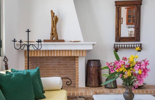 Votsi Apartment | Casa Milos Studio - Sea View, Few Steps From Beach