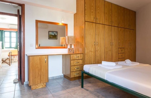 Votsi Apartment | Casa Milos Studio Sea view 190m to the sea
