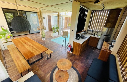 Isla Holbox Villa | Casa Milu Tropical home with pool