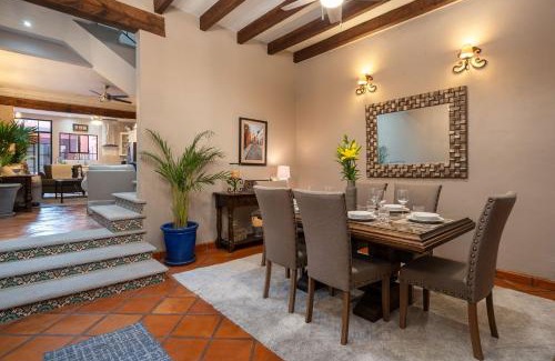 Colonia San Antonio House | Casa Mimosa, 3BR Retreat with Rooftop & City Views