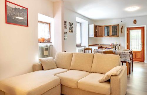 Serrada Apartment | Casa Mincoti Piazza Terragnolo OSPITAR