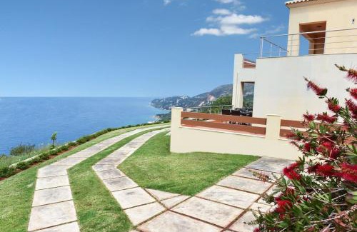 Megala Chorafia House | Casa Minervos