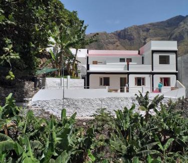 Ribeira Grande House | CASA MINGA & TATOL