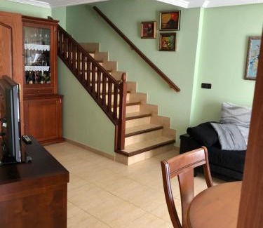 Mansilla de las Mulas House | Casa Mino