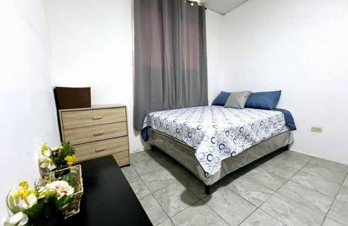 El Porvenir House | Casa-Mirador Las Piedritas