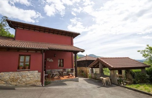 Cangas de Onis Cottage | Casa Miyares for 7 people