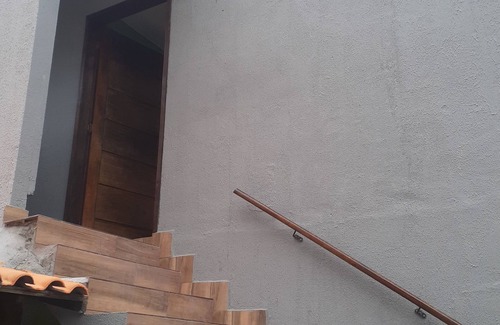 Rio das Ostras House | Casa Mobiliada, bem Arejada e em Ótima Localização!
