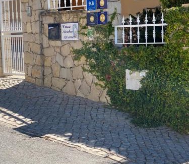 Parragil Bed & Breakfast | Casa Mocho Branco
