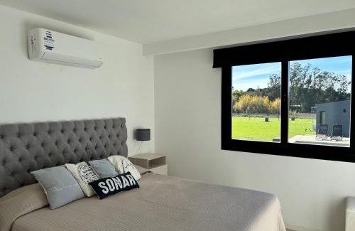 Sierra de los Padres House | Casa Moderna, Parrila & Pileta en el Centro