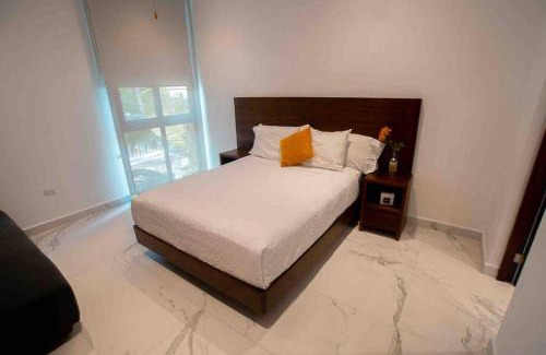 Isla Mujeres House | Casa Moderna de 4 Pisos Con Rooftop Vista Al Mar