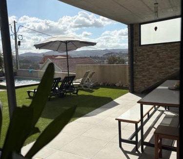 Beijos House | Casa Moderna na Aldeia