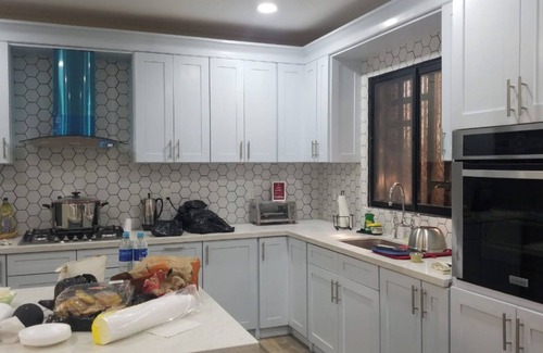 Cojutepeque House | Casa moderna , perfecta para disfrutar en familia. Cocina, baños modernos
