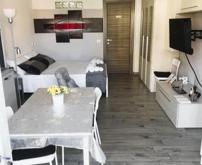 Frattocchie Apartment | Casa Mole, Roma