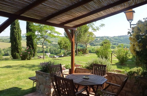 Montecarotto Apartment | Casa Montale, 4/5 Cantina, typical country house, gr. Pool, secluded location, panoramic views