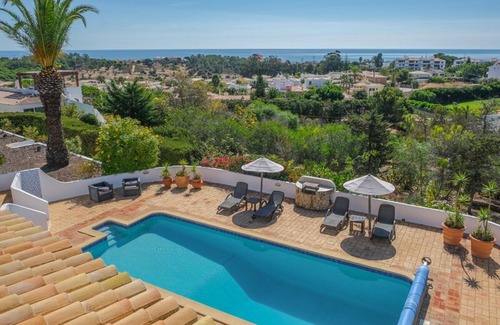 Calicas Villa | Casa Montaza 4 bedroom private villa that sleeps 8, aircon and pool.