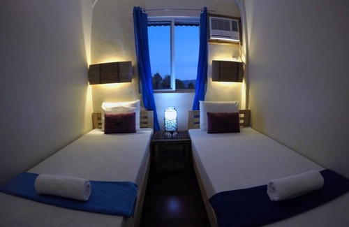Coron Town Proper Bed & Breakfast | Casa Montemar B&B