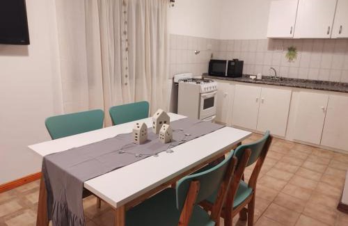 San Nicolas de los Arroyos Apartment | CASA MUY COMODA A METROS DEL SANTUARIO Y ECOPARQUE