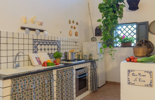 Belpasso Villa | Casa Museo A 'Rina, on the slopes of Mt Etna with panoramic views and free WiFi