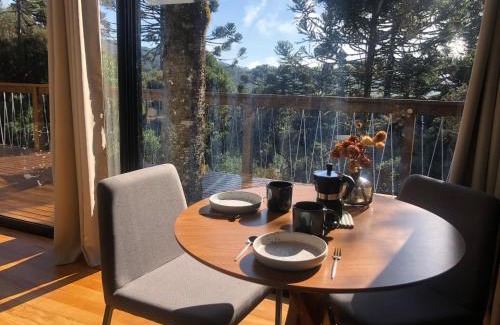 Vacas Gordas Cabin | Casa na árvore com banheira de imersão e lareira