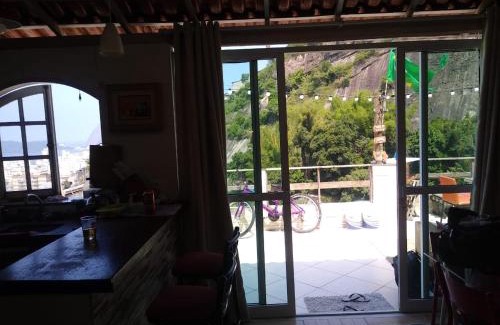 Catete House | Casa na colina