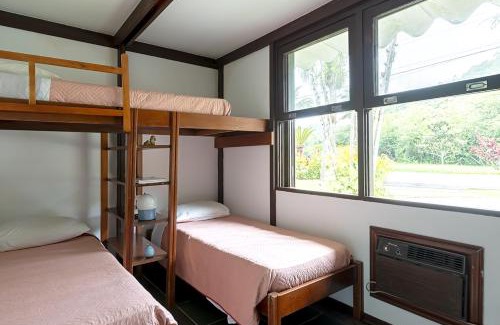 Marina House | Casa na Marina com piscina churrasqueira e píer