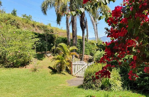 Sao Bento do Sapucai House | Casa na Montanha a 500 metros da Pedra do Baú