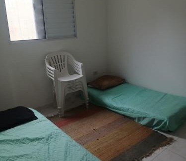 Itanhaem Apartment | Casa na praia com 2 quartos