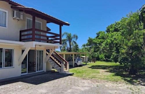 Armacao House | Casa na Praia da Armação Sul da Ilha Florianópolis