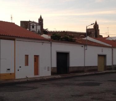 Mourao House | CASA NA VILA HISTÓRICA DE MOURÃO