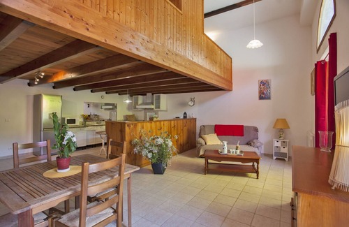Santo-Pietro-di-Tenda Apartment | Casa Nebbia, flat in stone house