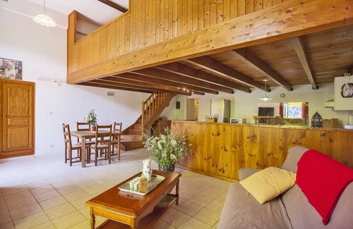 Santo-Pietro-di-Tenda Apartment | Casa Nebbia, flat in stone house
