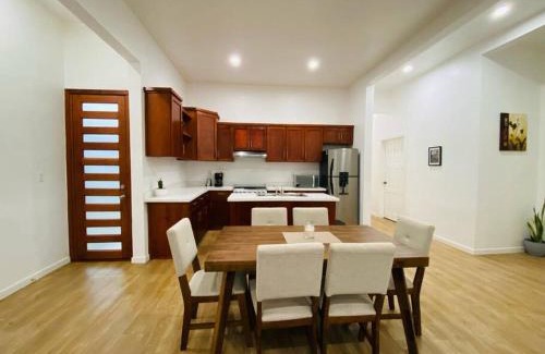 Flores House | Casa Nefertari