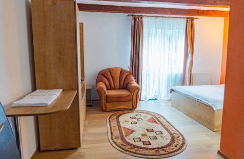Lisa House | Casa Negru Vodă Breaza