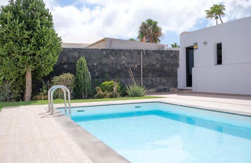 Playa Blanca Apartment | Casa Nepal