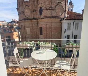 Bra Apartment | Casa Nina NUOVO Appartamento in centro di Bra