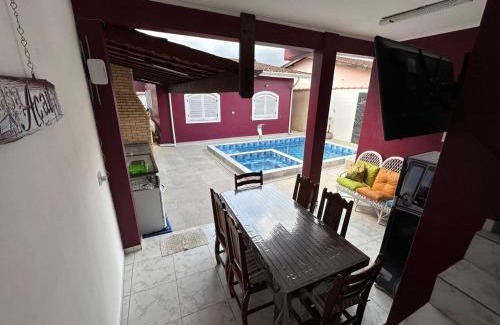 Centro House | Casa no Centro de Bertioga com Piscina