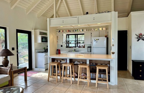 Tar Bay Villa | CASA NOMAD a sun-kissed Spanish villa with oceans views and private pool.
