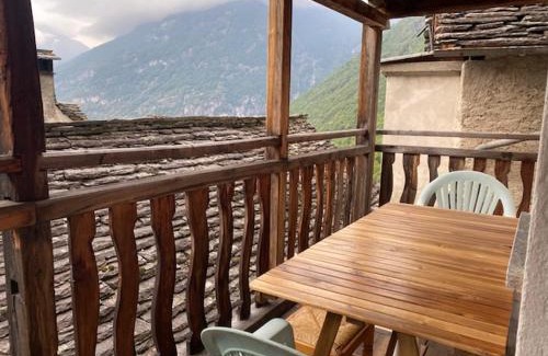 Brontallo House | Casa nonna Domenica