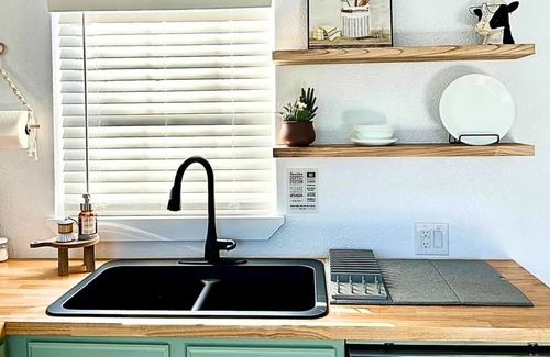 Fredericksburg House | 'Casa Nopal' 2BR/2BA Secluded Home in Hill Country, Pet Friendly, Sleeps 6nn