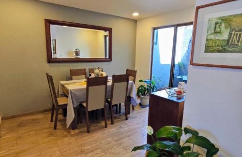 Granja Bed & Breakfast | Casa Noriux en Gdl