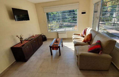 Bosque Peralta Ramos House | Casa Norte Bosque Peralta Ramos