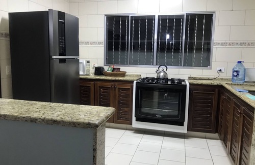 Guaeca House | CASA NOVA - 60 m from the beach with air conditioning, barbecue on the terrace and garden