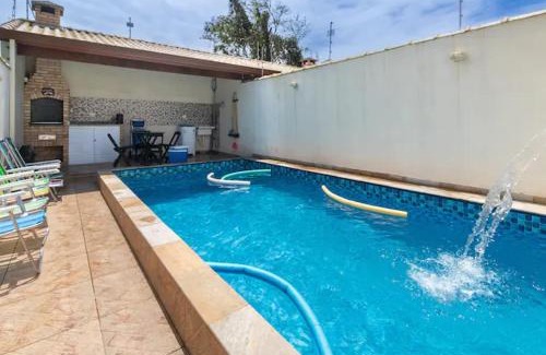 Santa Terezinha House | Casa nova na praia com piscina e área de churrasco