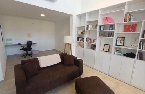 Santa Rosa House | Casa nueva estilo moderna, muy luminosa