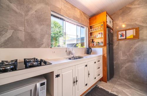 Pedrita House | Casa Ohana 2Q perto da praia do Campeche by Achei