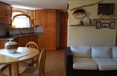 Porto Taverna House | Casa Oleandro, gardened apartment, 100 meters walk to the beach, internet Wi-Fi