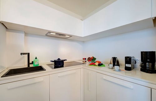 Gaino Apartment | Casa Oleandri Shared Pool & Lake View, Toscolano Maderno, Italy