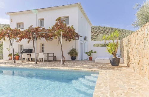 Iznajar Villa | Casa Olivo - An ideal base to relax and explore the real Andalusia