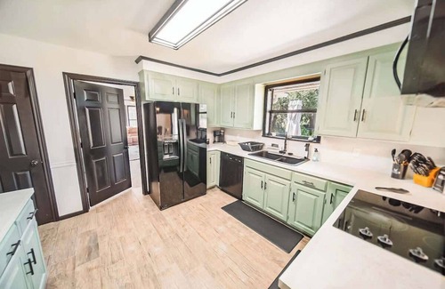 Chandler House | Casa on the Cove Summ